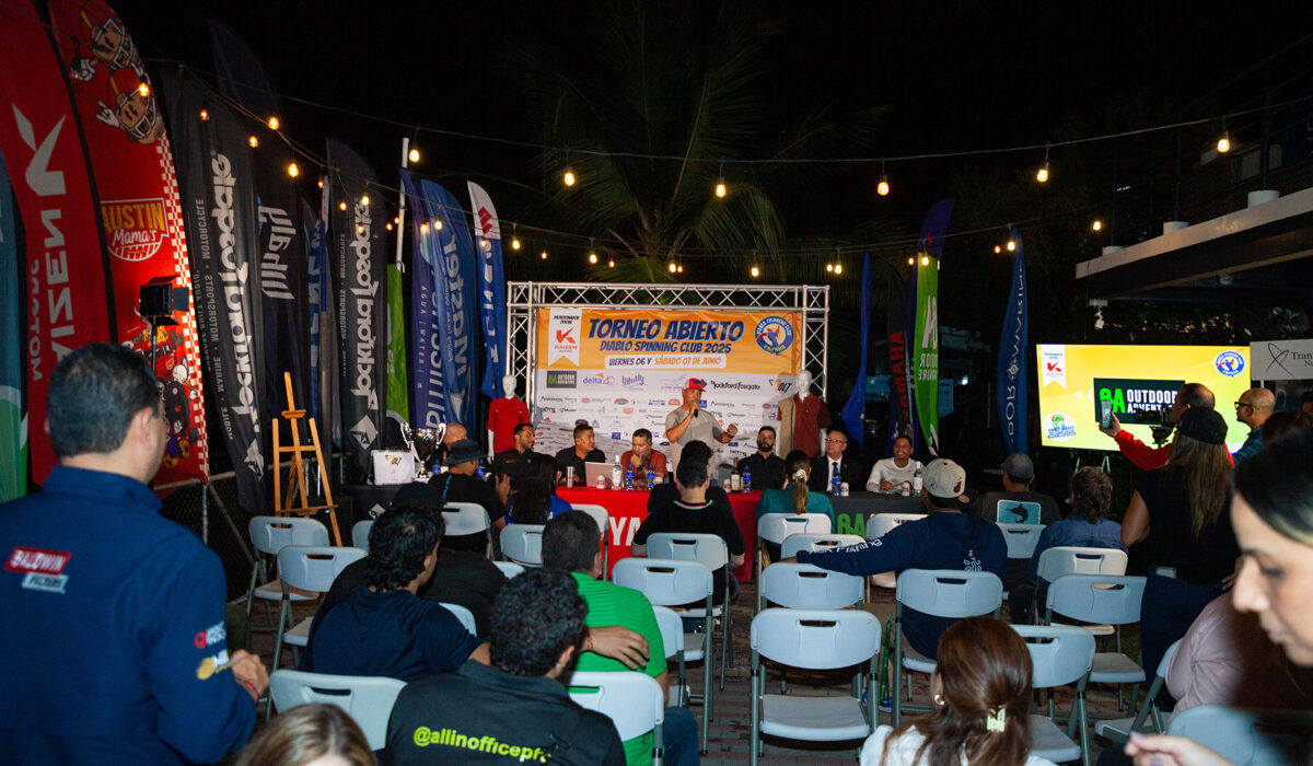 Conferencia de prensa diablo Spinning club